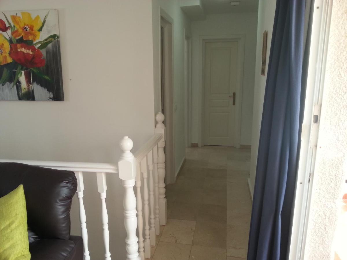 Lovely 2 Bedroom Holiday Apartment in Central Caleta de Fuste Exterior foto