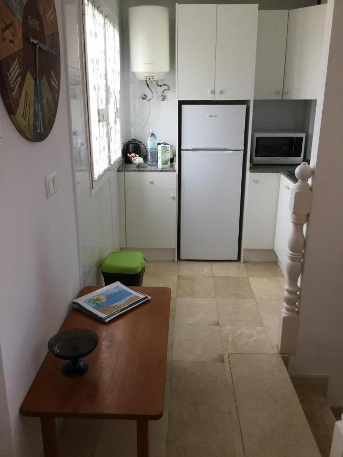 Lovely 2 Bedroom Holiday Apartment in Central Caleta de Fuste Exterior foto